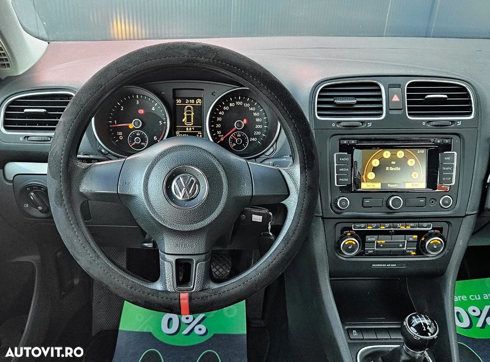 Volkswagen Golf - 16