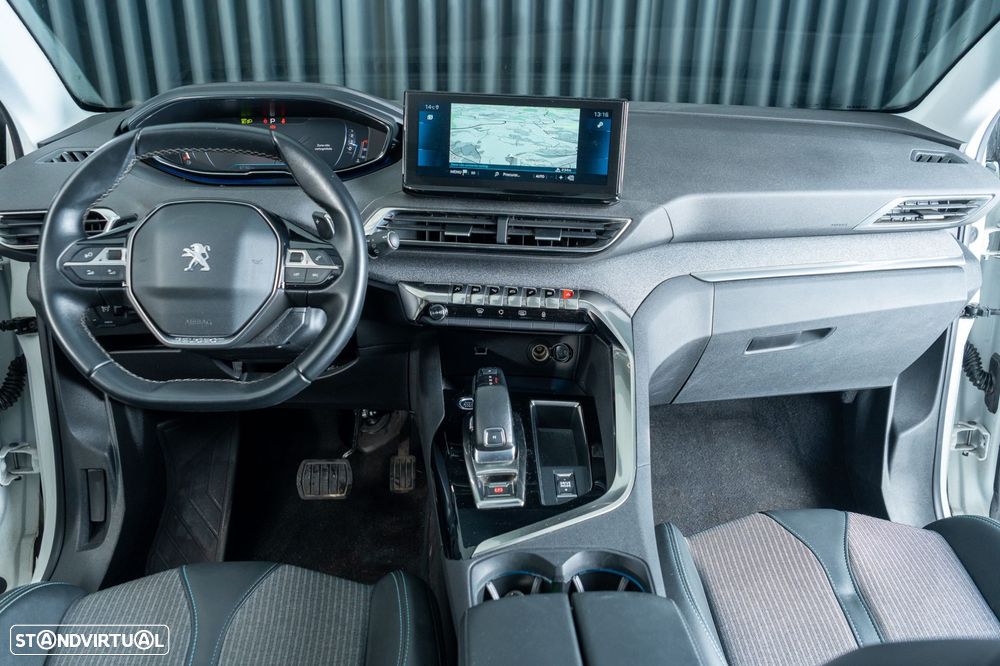 Peugeot 5008 1.2 PureTech Allure EAT8 - 14