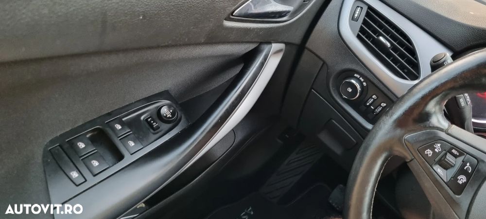 Opel Astra 1.6 CDTI ECOTEC ECOFlex Start/Stop Selection - 13