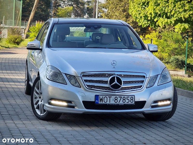 Mercedes-Benz Klasa E 350 CGI BlueEff Avantgarde - 6