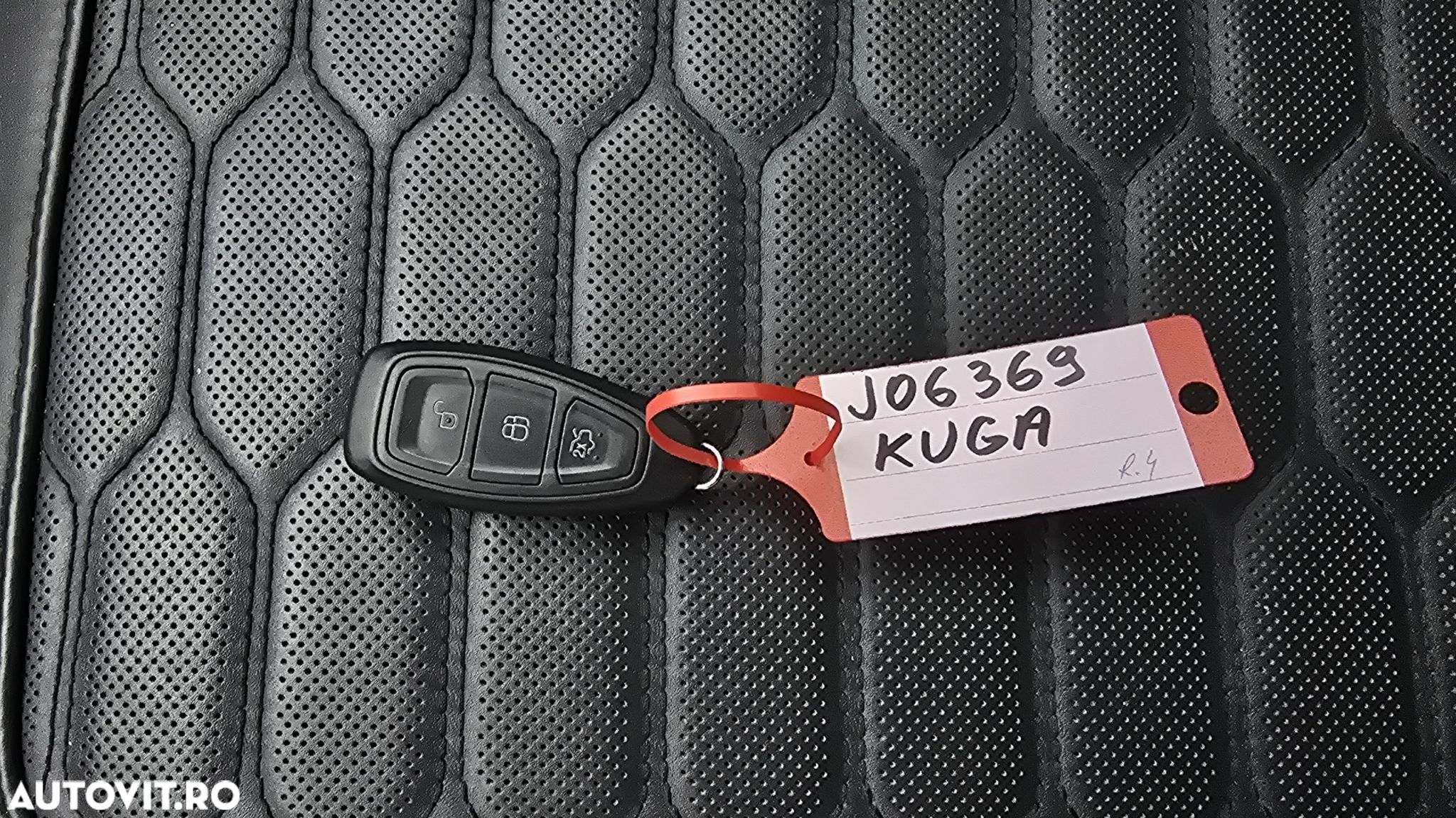 Ford Kuga - 21