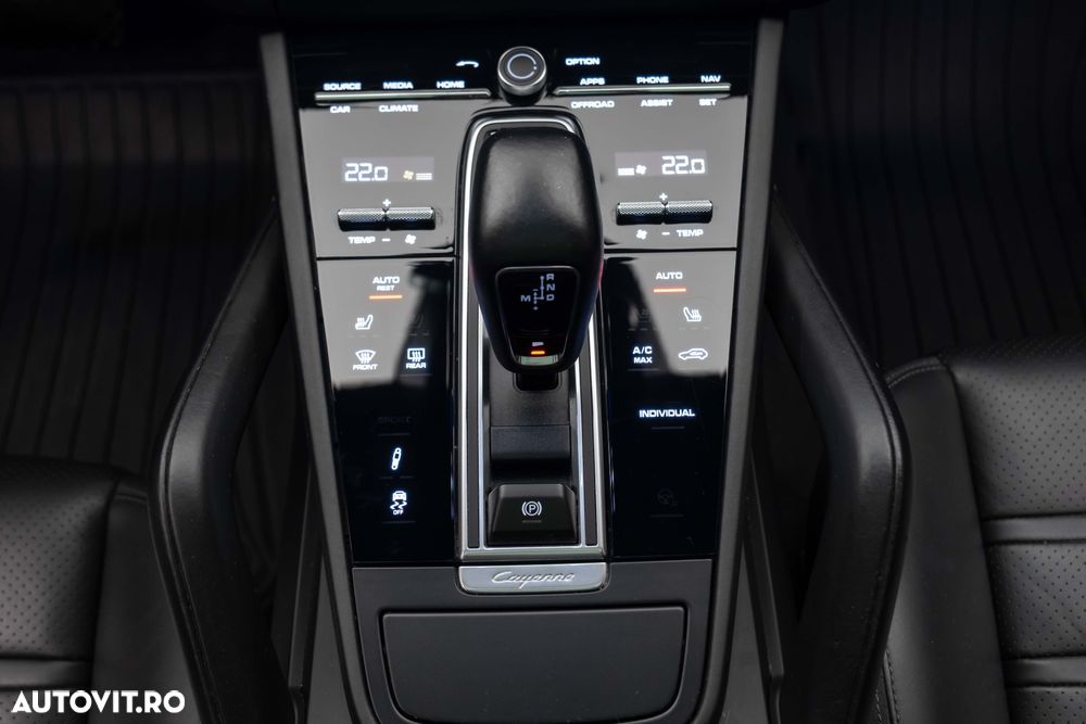 Porsche Cayenne E-Hybrid Tiptronic S Platinum Edition - 34