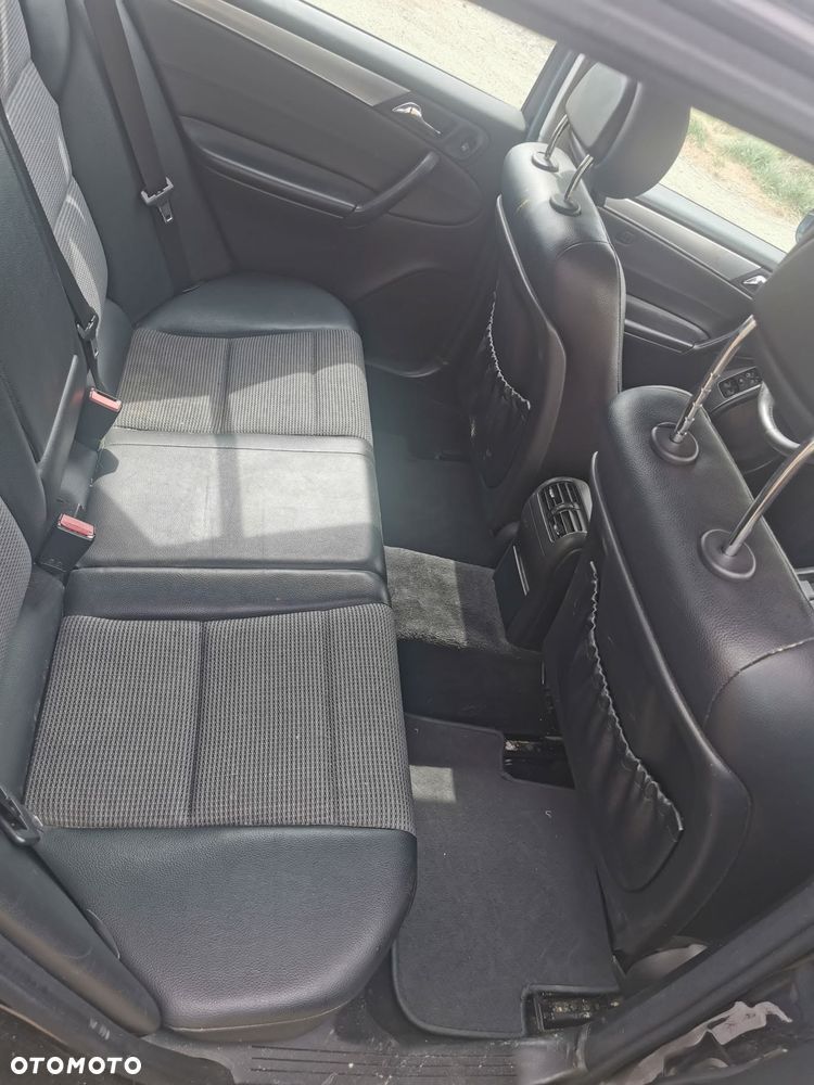 Mercedes-Benz Klasa C - 7