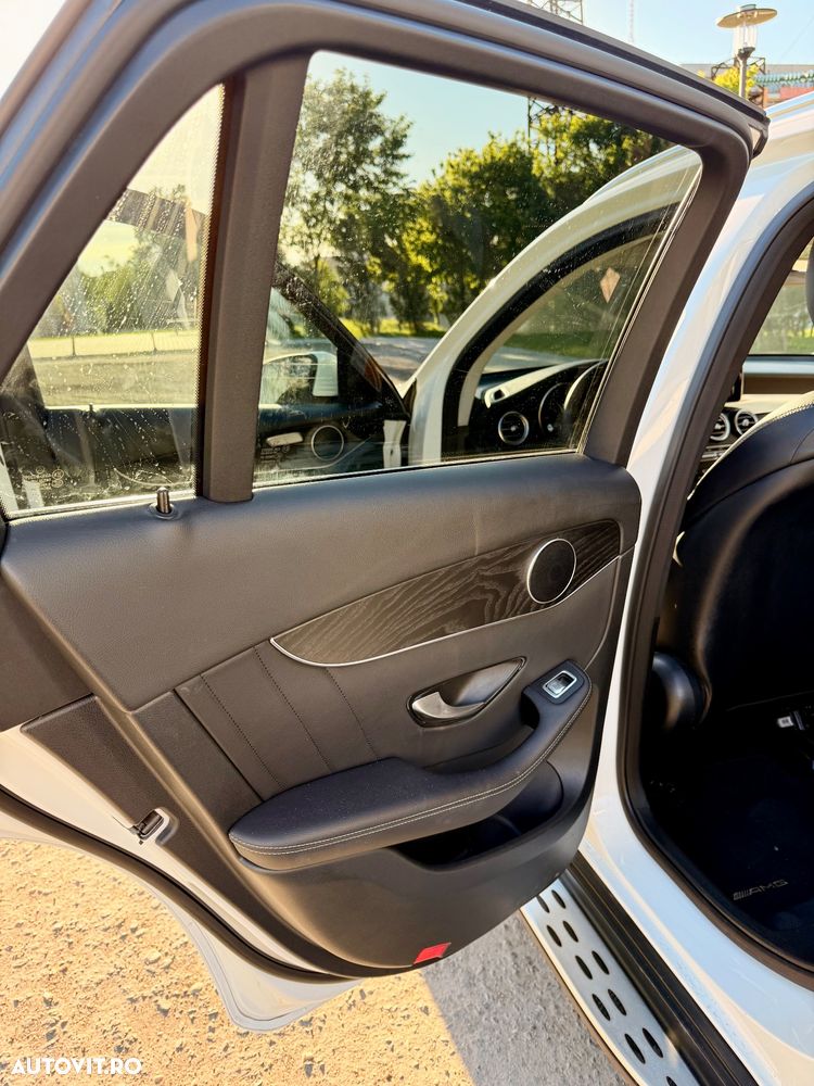 Mercedes-Benz GLC 250 4MATIC 9G-TRONIC AMG Line - 26