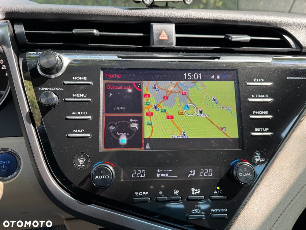 Toyota Camry 2.5 Hybrid Executive CVT - 34
