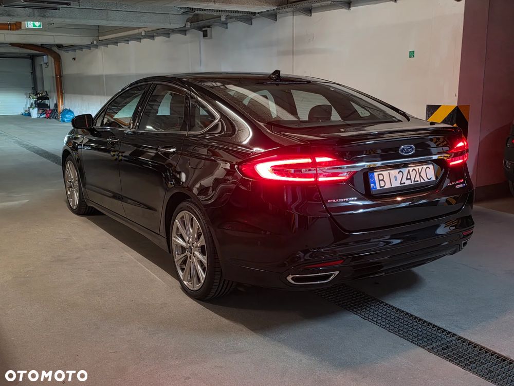Ford Fusion - 7