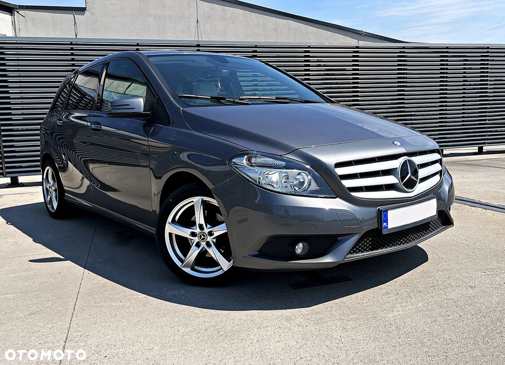 Mercedes-Benz Klasa B 180 d BlueEFFICIENCY Edition Style - 2