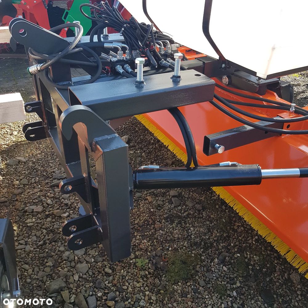 Metal-Technik ZAMIATARKA - 13