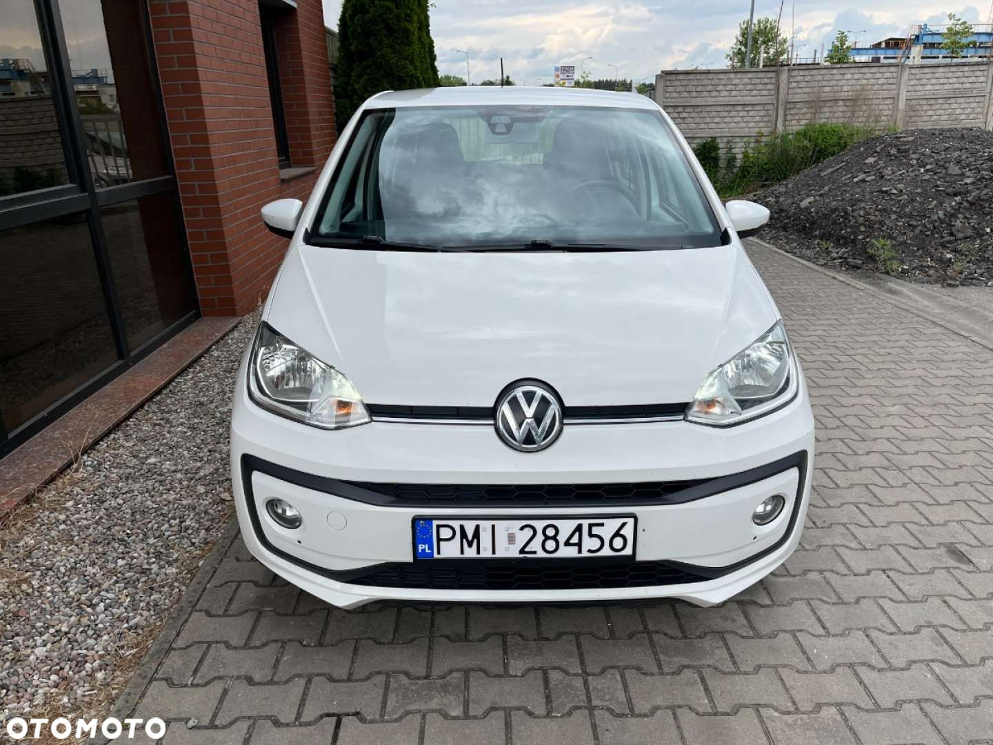 Volkswagen up! 1.0 high - 5