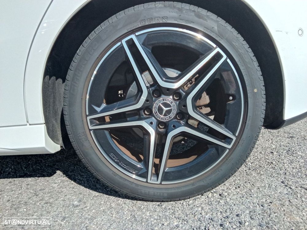 Mercedes-Benz A 180 d AMG Line - 10
