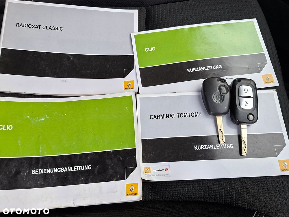 Renault Clio 1.2 16V 75 Night and Day - 26