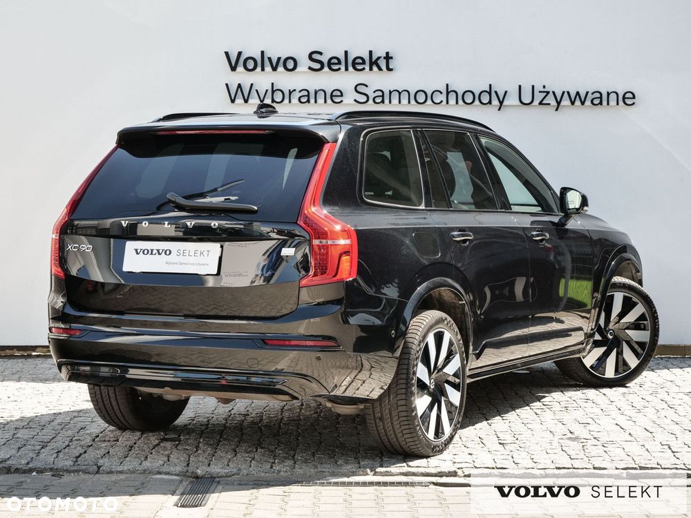 Volvo XC 90 - 9