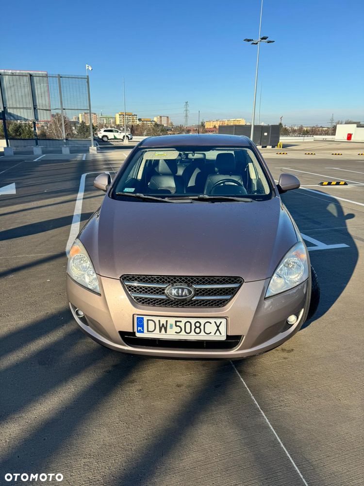 Kia Ceed 1.4 Comfort - 12