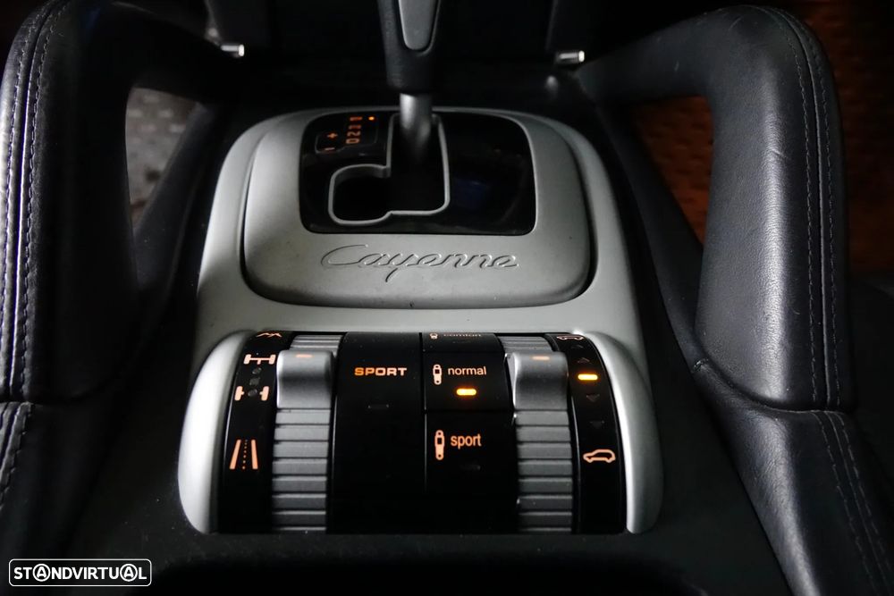 Porsche Cayenne S Tiptronic - 15