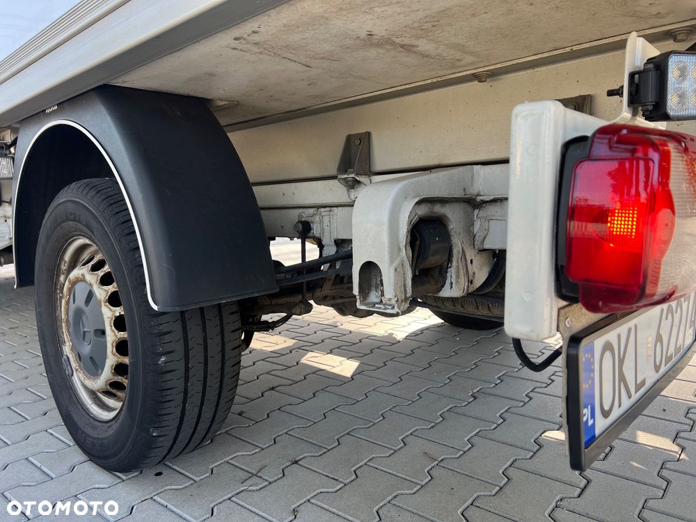 Mercedes-Benz Sprinter - 16