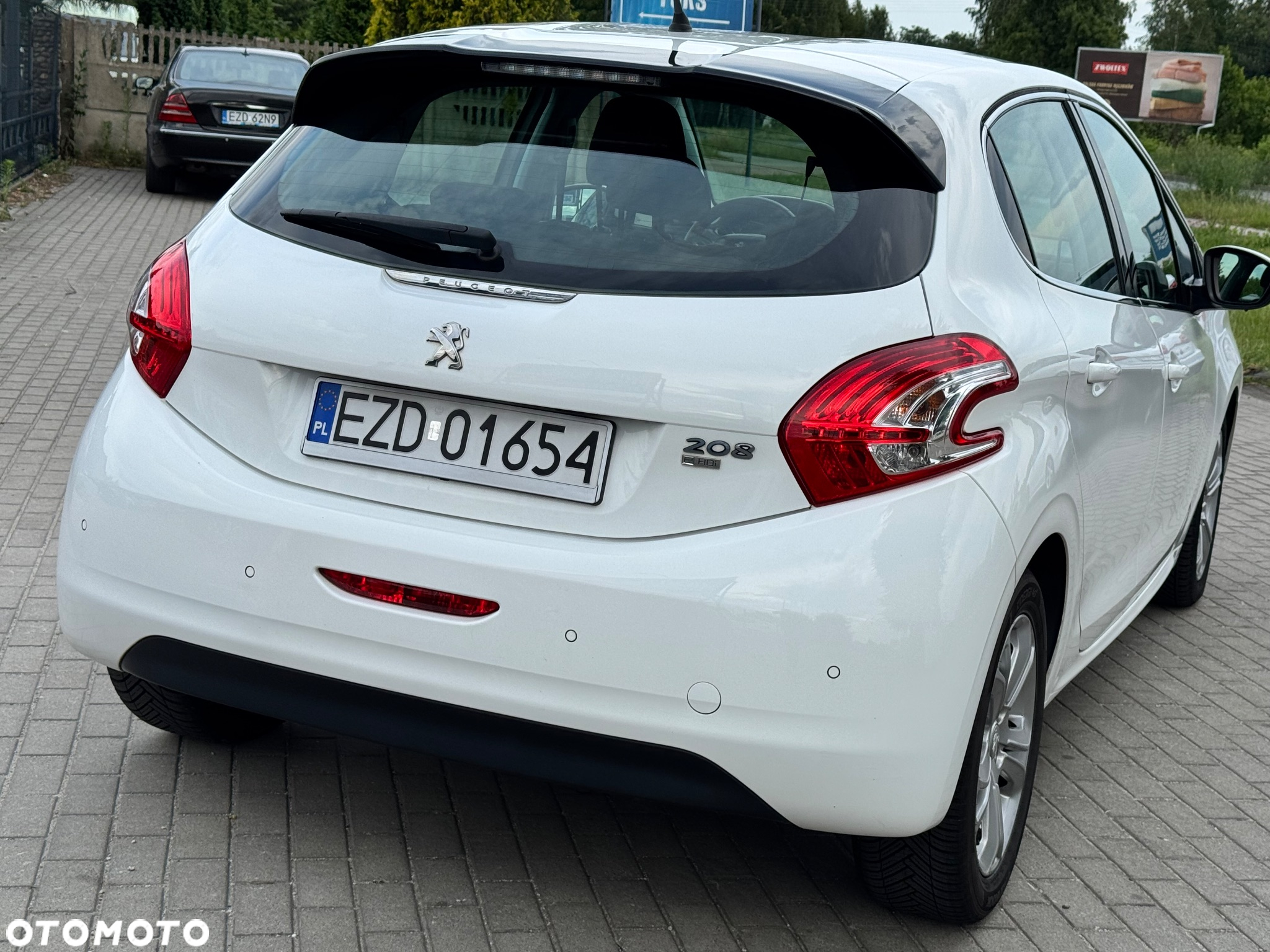 Peugeot 208 e-HDi FAP 92 Stop&Start Style - 8