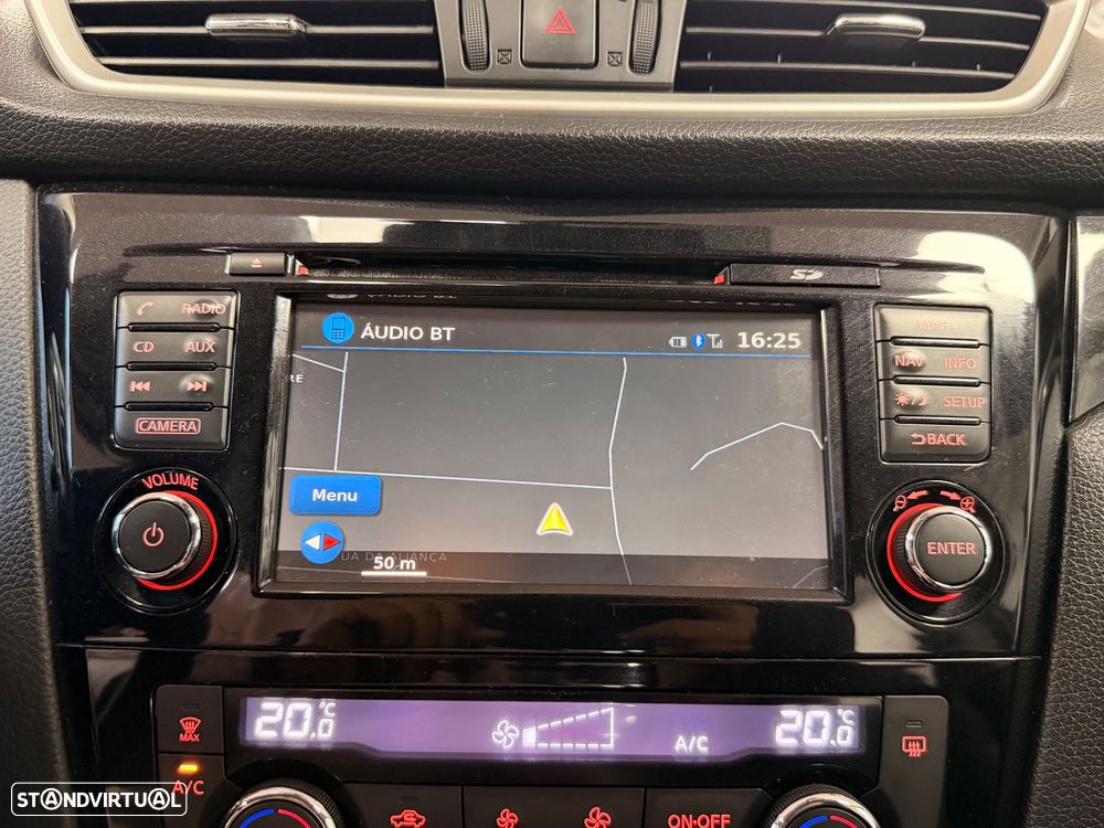 Nissan Qashqai 1.5 dCi N-Connecta 18 - 39