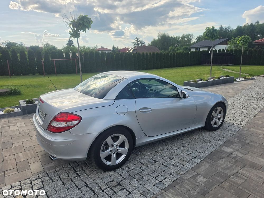 Mercedes-Benz SLK 300 Sport Edition - 12