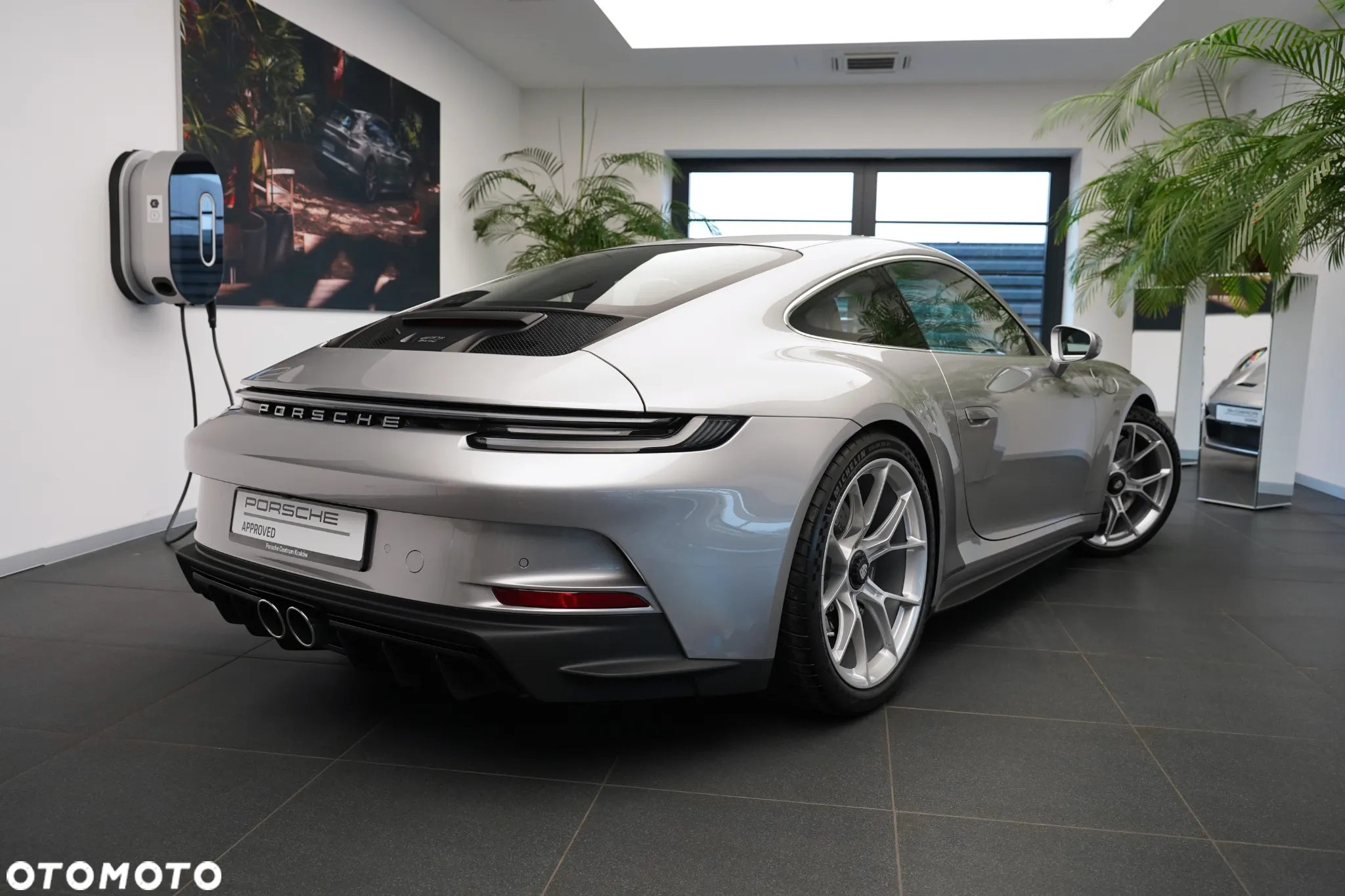 Porsche 911 GT3 Touring PDK - 30