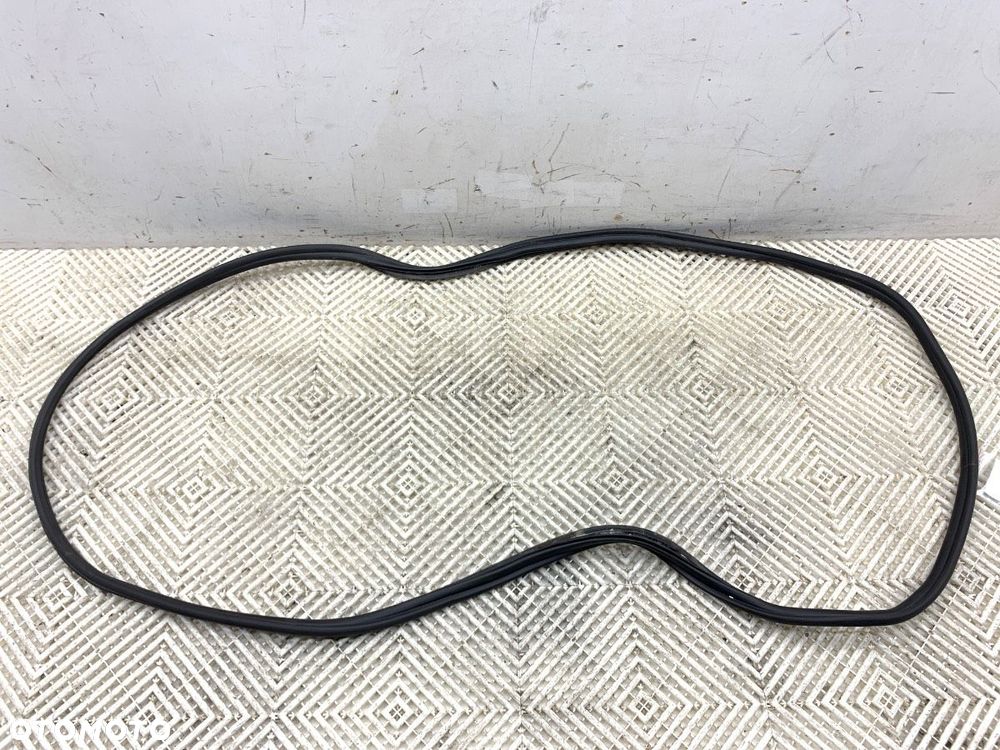 USZCZELKA KLAPY BAGAŻNIKA  SKODA KAROQ (NU7, ND7) 2017 - 2022 2.0 TSI 4x4 140 kW [190 KM] benzyna - 1