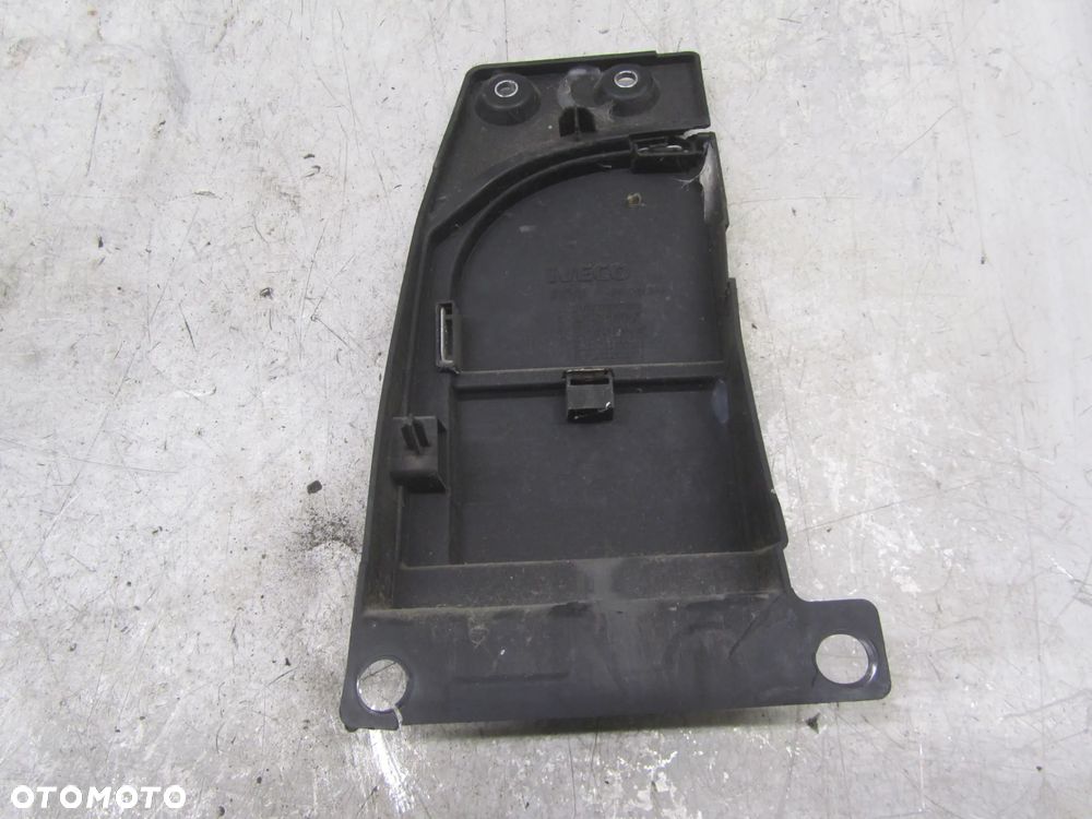 Iveco Daily 14->listwa karoseryjna prawa 5801526430 - 3