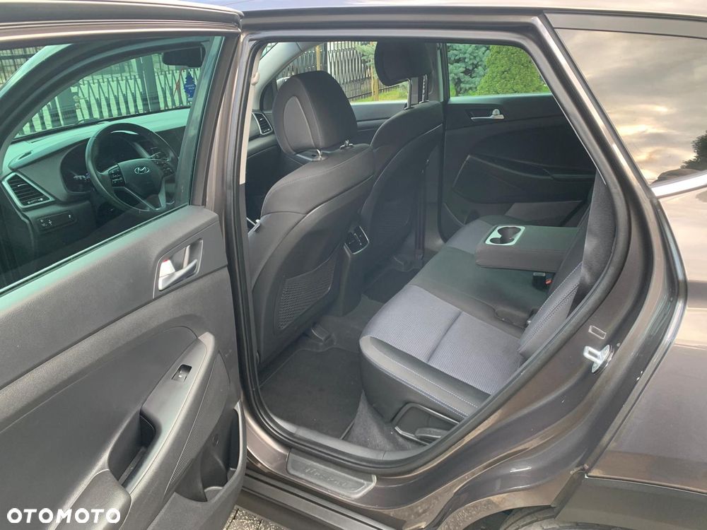 Hyundai Tucson 1.6 GDI BlueDrive Comfort 2WD - 19