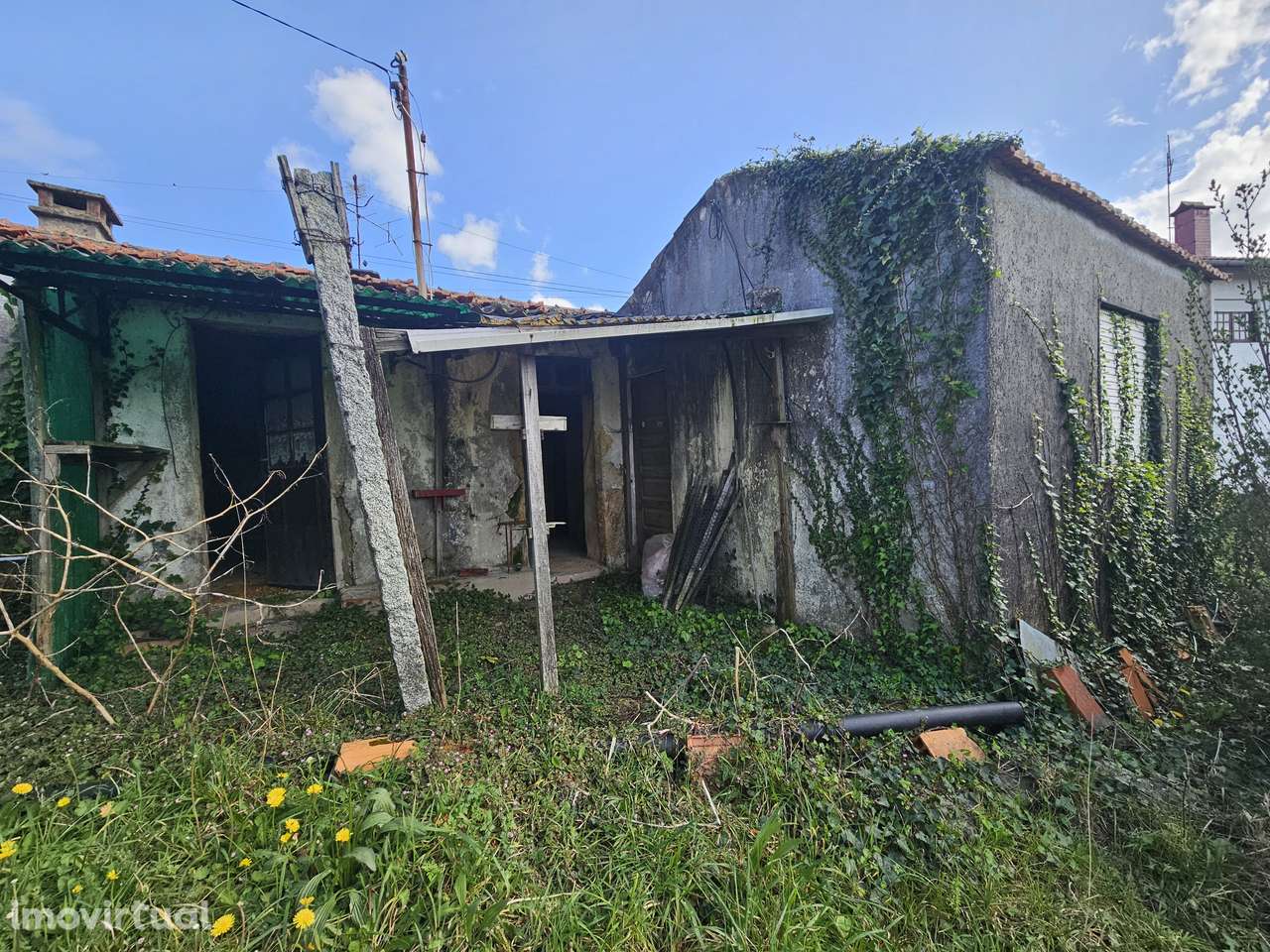 Moradia Térrea para Restaurar em Nogueira do Cravo OAZ - Grande imagem: 3/20