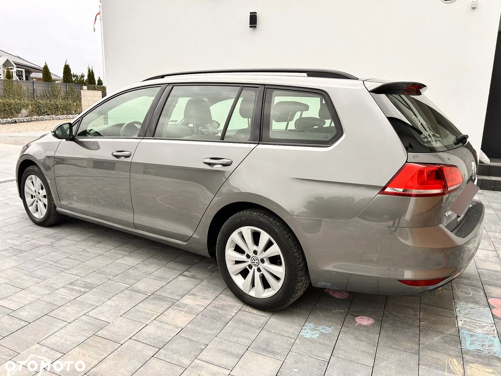 Volkswagen Golf VI 1.6 TDI BlueMot Comfortline - 4