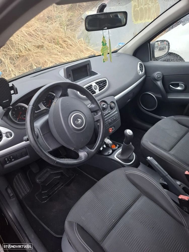 Renault Clio 1.2 16V Dynamique - 3