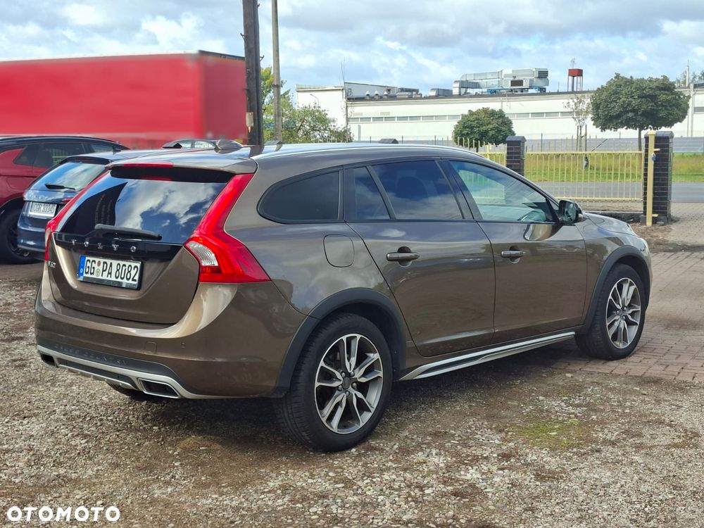 Volvo V60 Cross Country D4 Drive-E Summum - 5