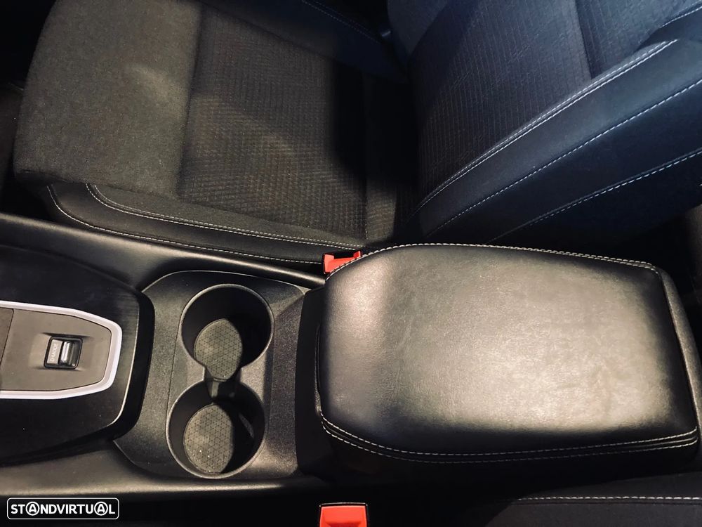 Nissan Qashqai 1.3 DIG-T N-Connecta Xtronic - 21