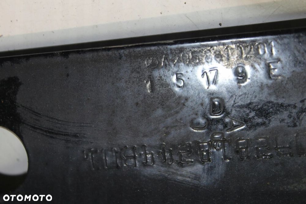BŁOTNIK PRAWY PRZÓD MERCEDES C KLASA W205 205 LIFT OE BARDZO ŁADNY - 4
