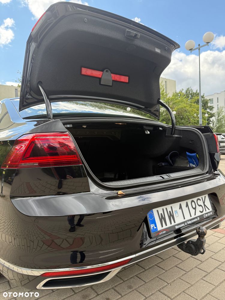 Volkswagen Passat 2.0 TSI Elegance DSG - 9