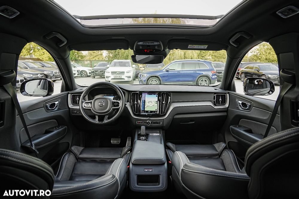Volvo XC 60 Recharge T8 Twin Engine eAWD R-Design - 5