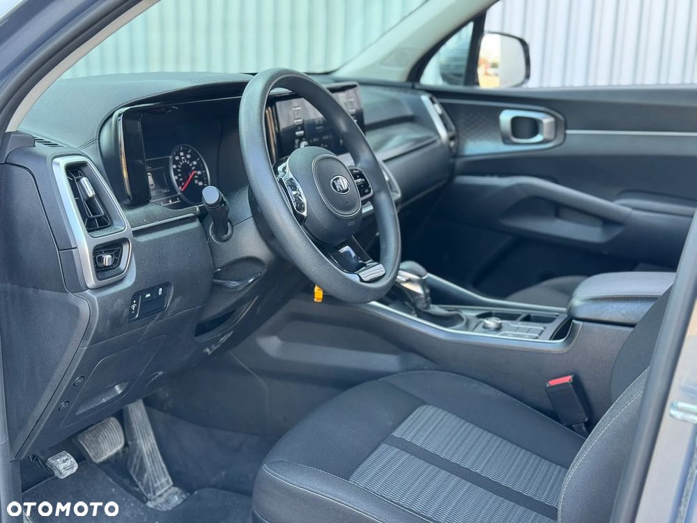 Kia Sorento - 10