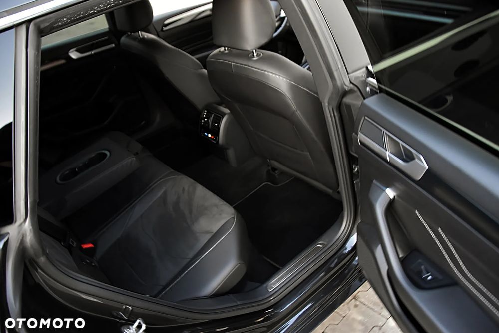Volkswagen Arteon 2.0 TSI R-Line DSG - 26