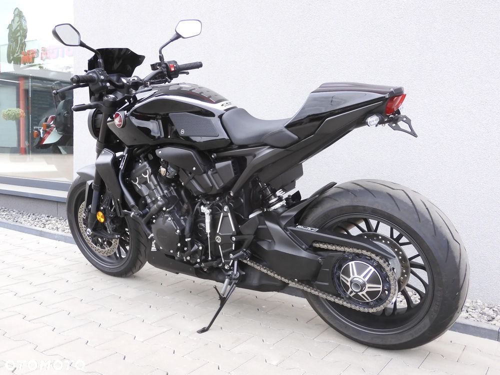 Honda CB - 31