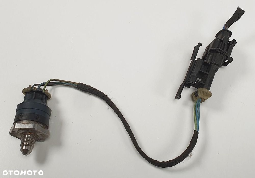 CZUJNIK CIŚNIENIA PALIWA FORD MONDEO MK4 - 1