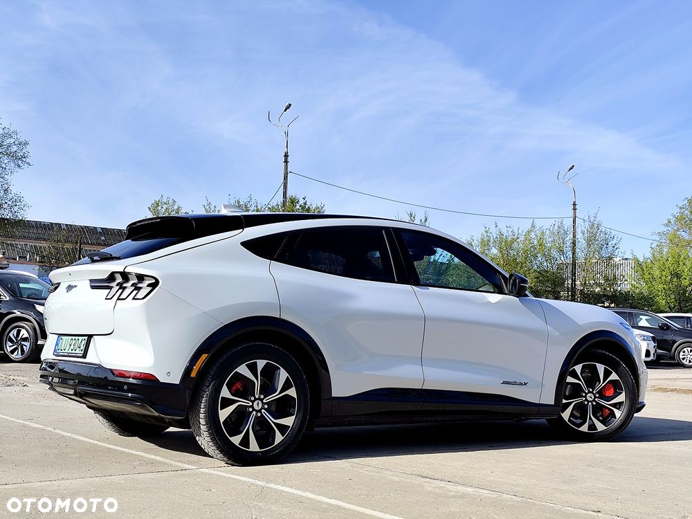 Ford Mustang Mach-E 91 kWh AWD Premium - 6