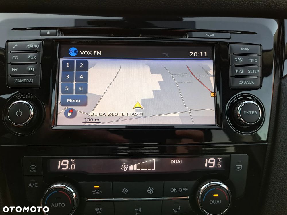 Nissan Qashqai 1.2 DIG-T N-Connecta - 22
