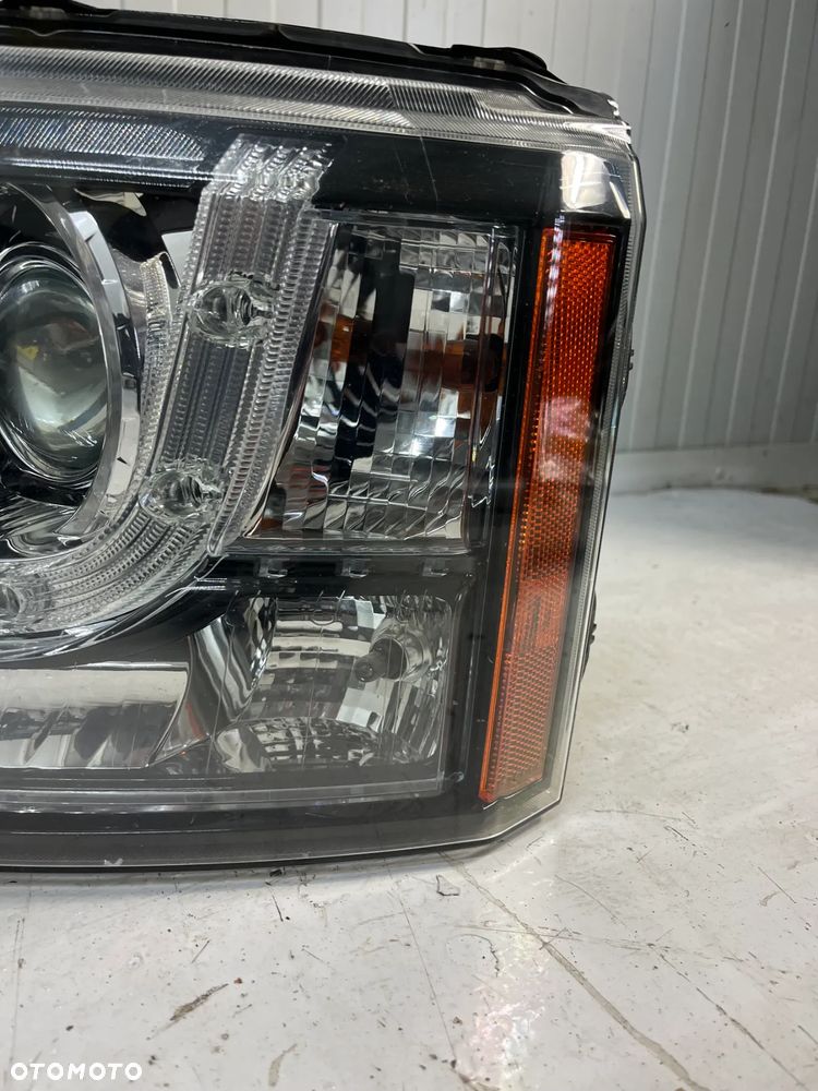 DISCOVERY 4 L319 REFLEKTOR LAMPA LAMPY PRZÓD 7 PIN - 12