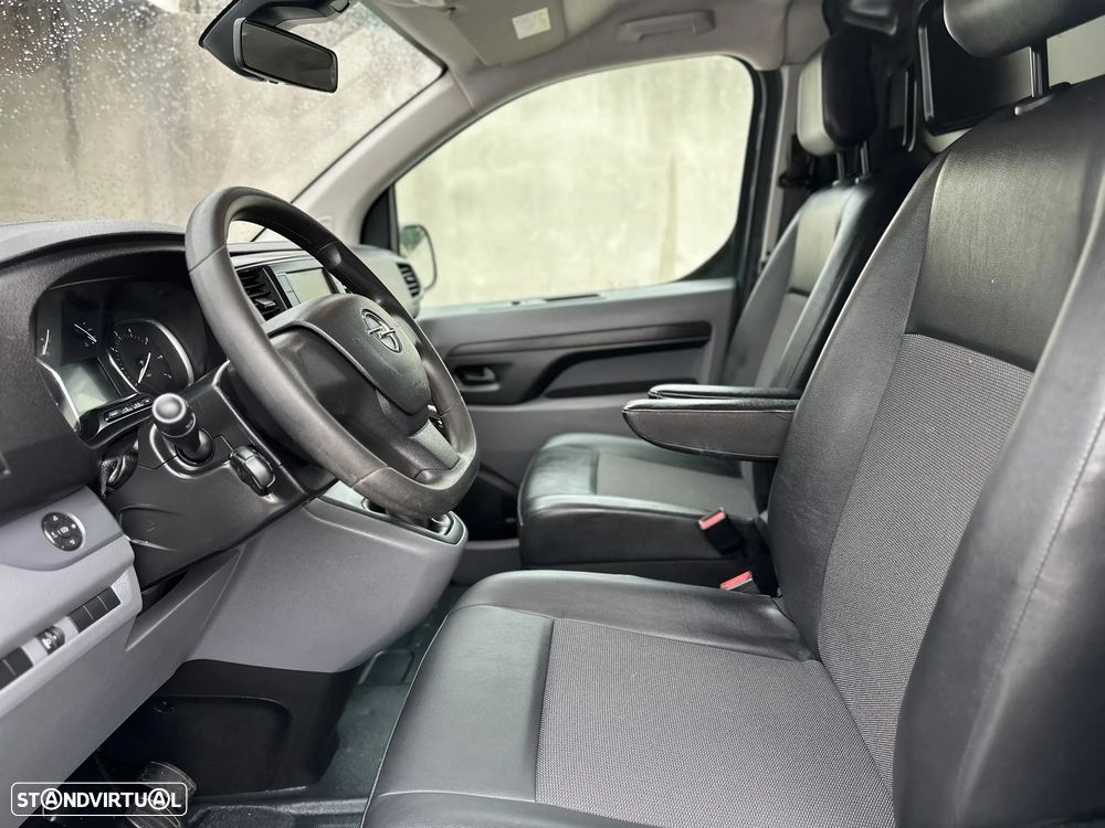 Opel Vivaro 1.5 - 11