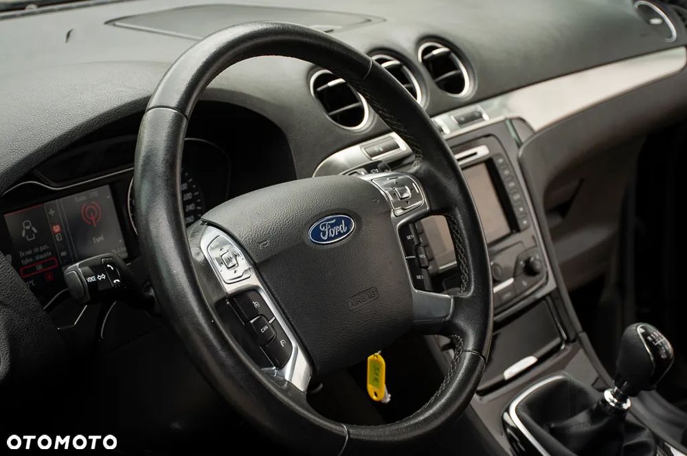 Ford S-Max 2.0 TDCi DPF Titanium - 31