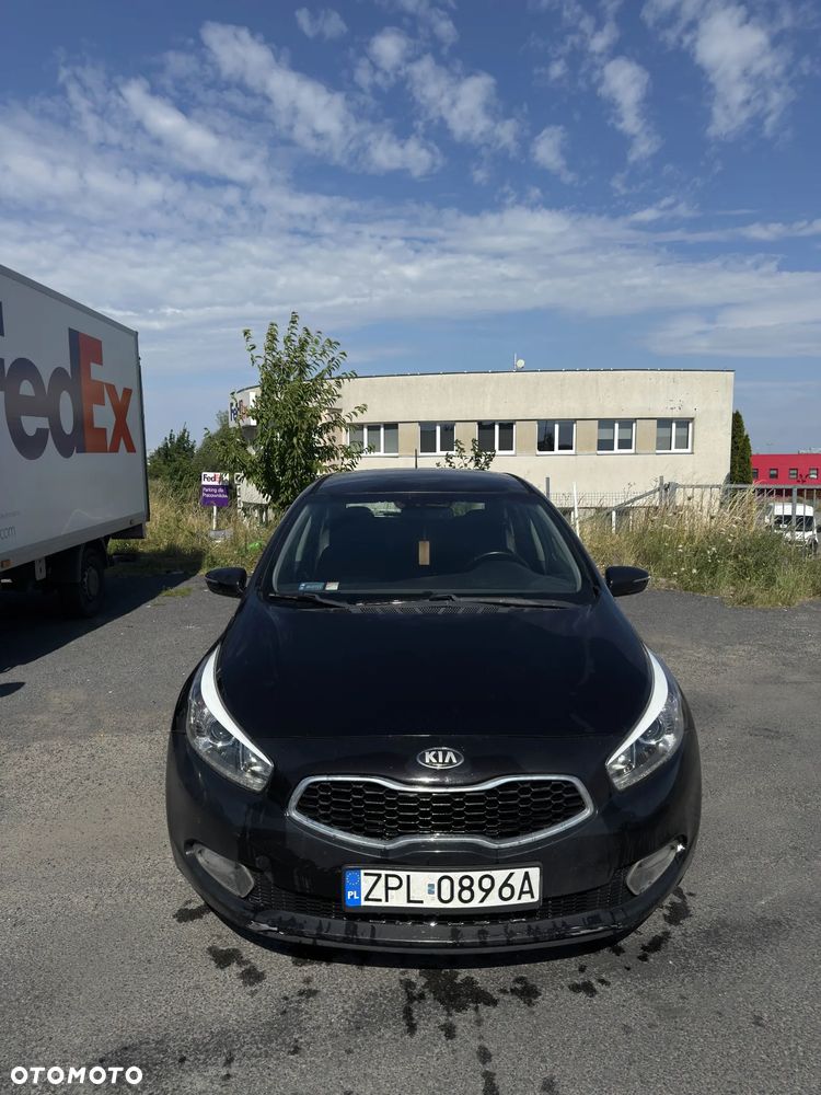 Kia Ceed 1.6 GDI L - 1