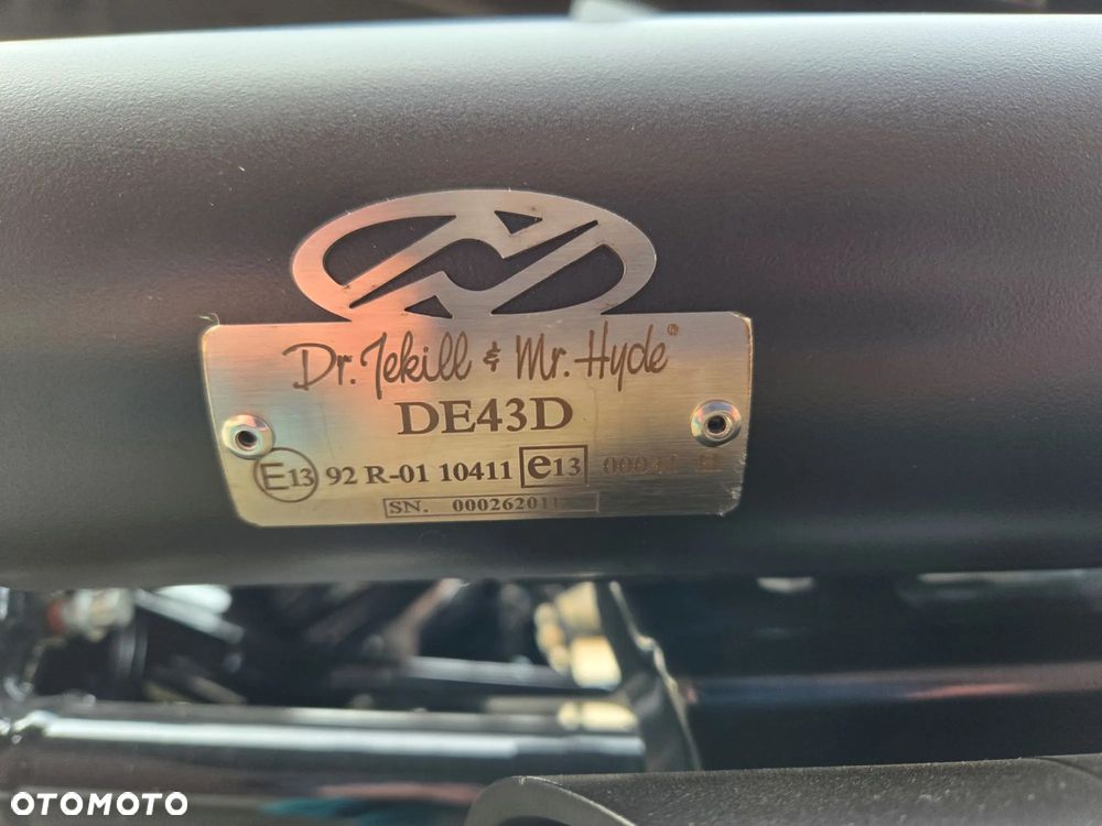 Harley-Davidson Softail Breakout - 14