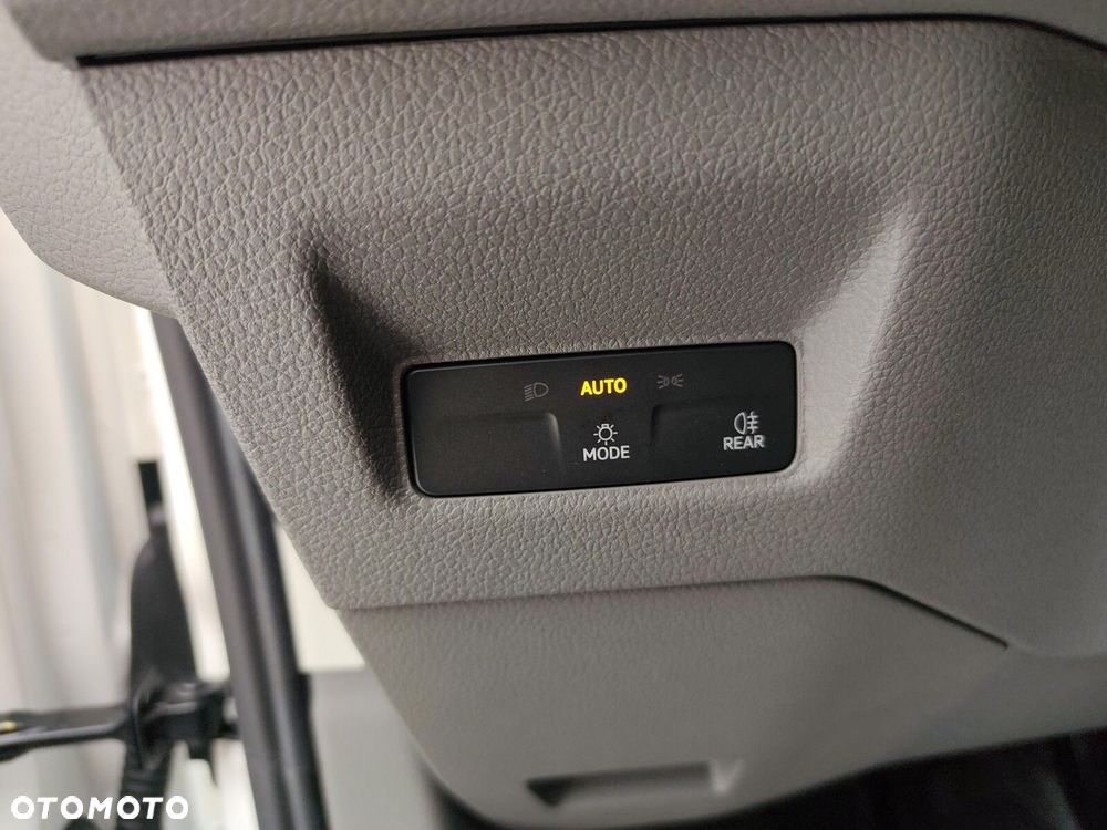 Volkswagen Crafter 35 Furgon, 2,0 TDI SCR 177KM,  6-bieg man., r.o: 4490 mm - 13