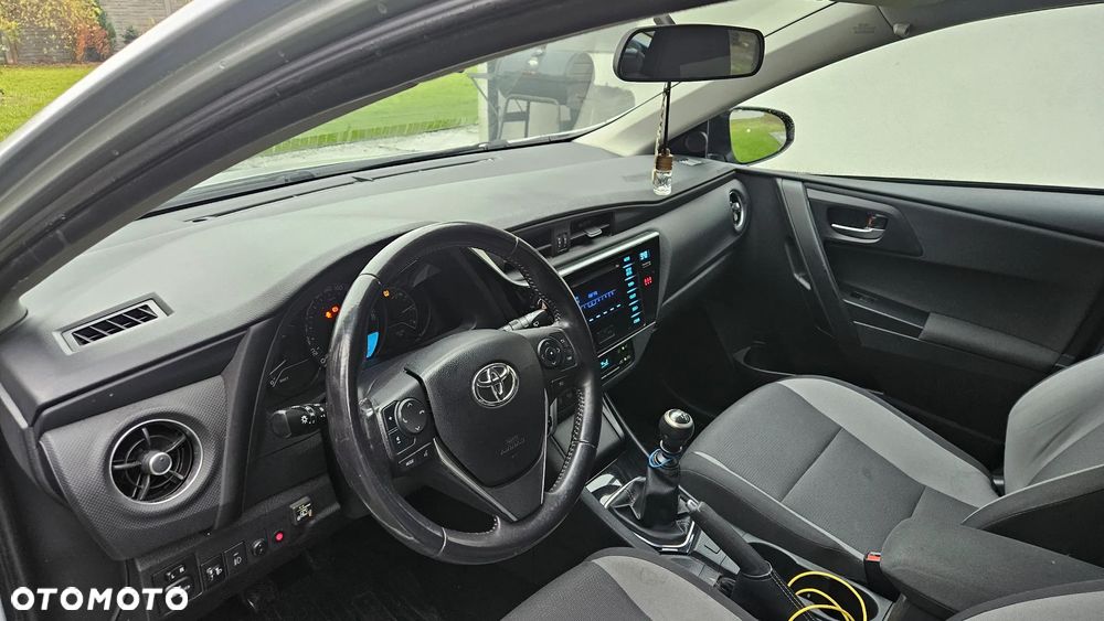 Toyota Auris 1.6 Classic Plus - 9