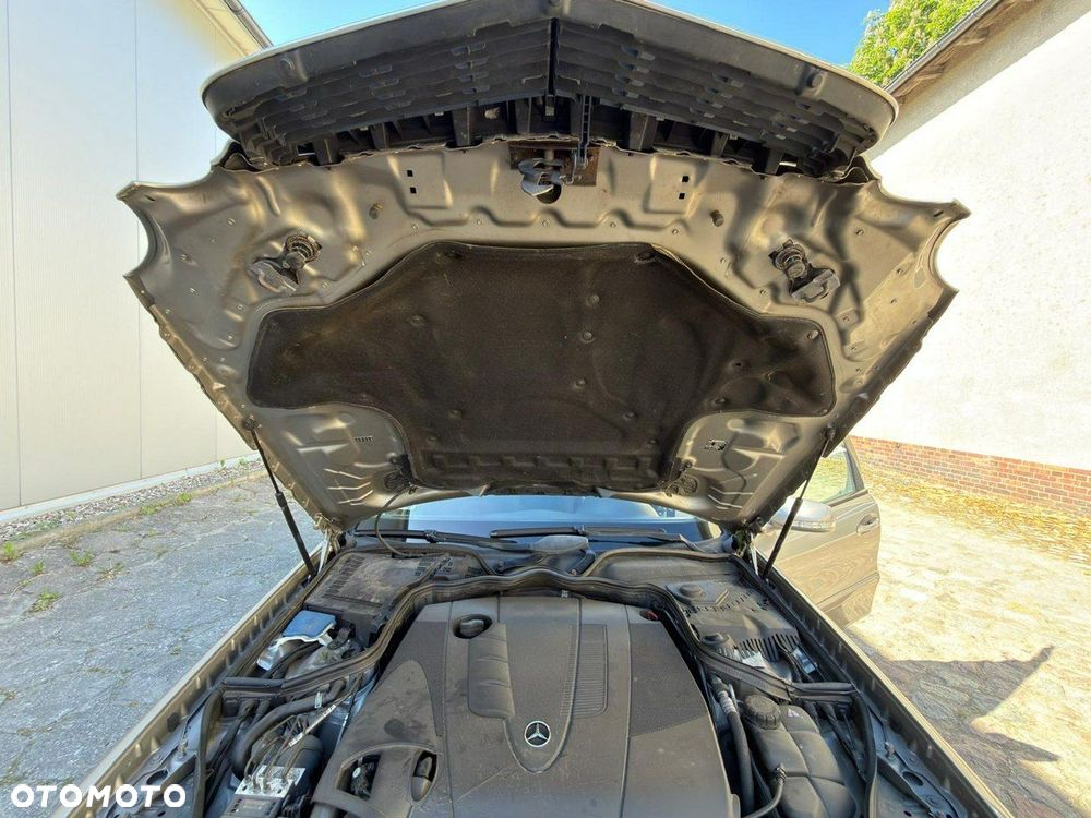 Mercedes-Benz Klasa E 220 CDI Elegance - 39