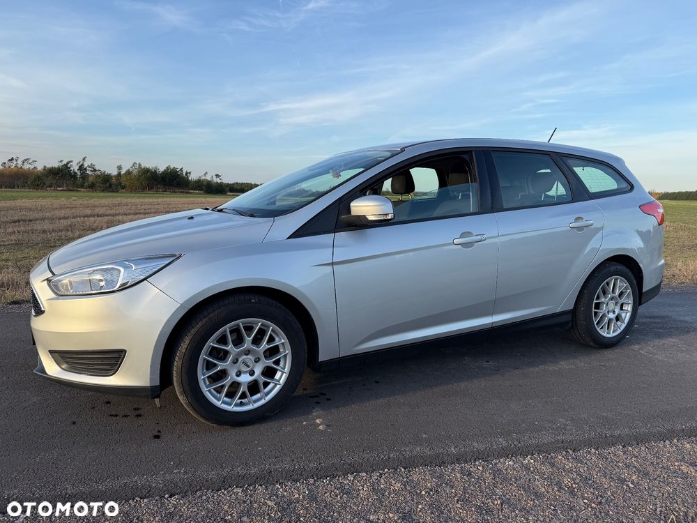 Ford Focus 1.6 SYNC Edition - 24