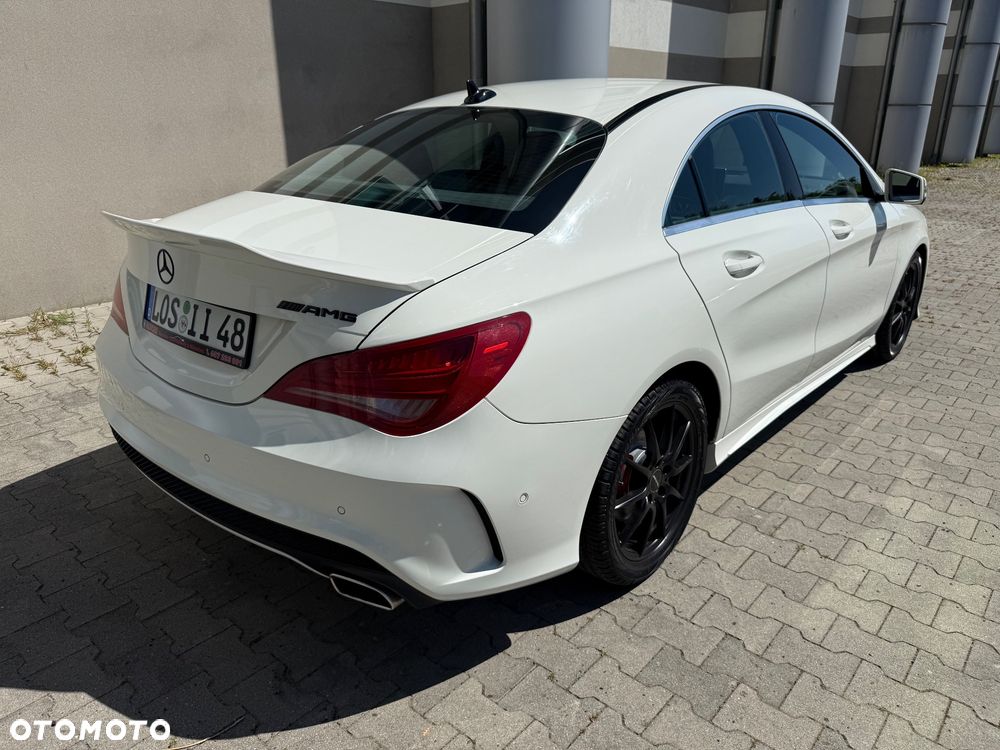 Mercedes-Benz CLA 180 7G-DCT AMG Line - 13